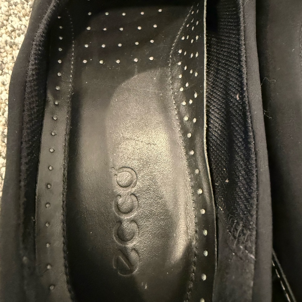 Ecco Women's Black Goretex Waterproof Slip-On Loafer Shoes Size 11-11 1/2. - Picture 9 of 10